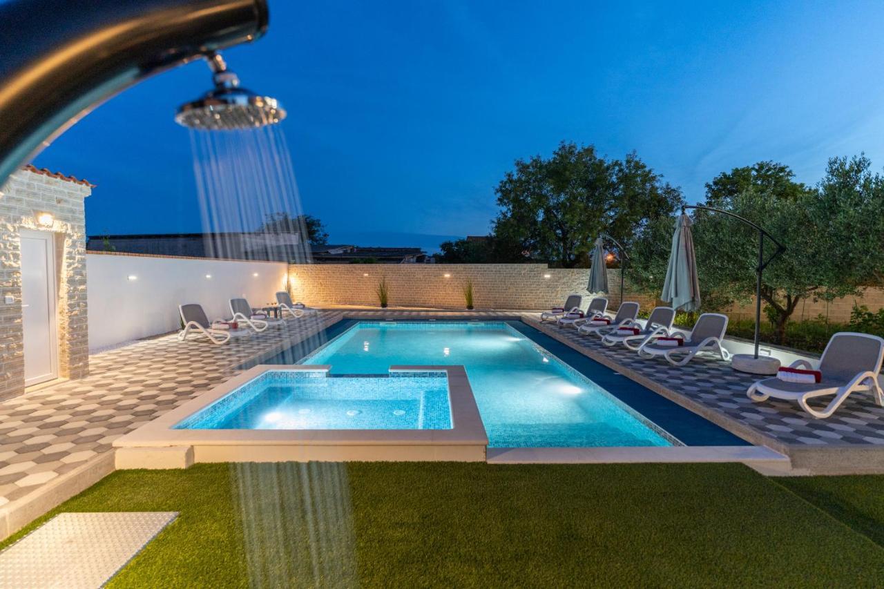 Apartment Miruna S Bazenom Donje Rastane エクステリア 写真